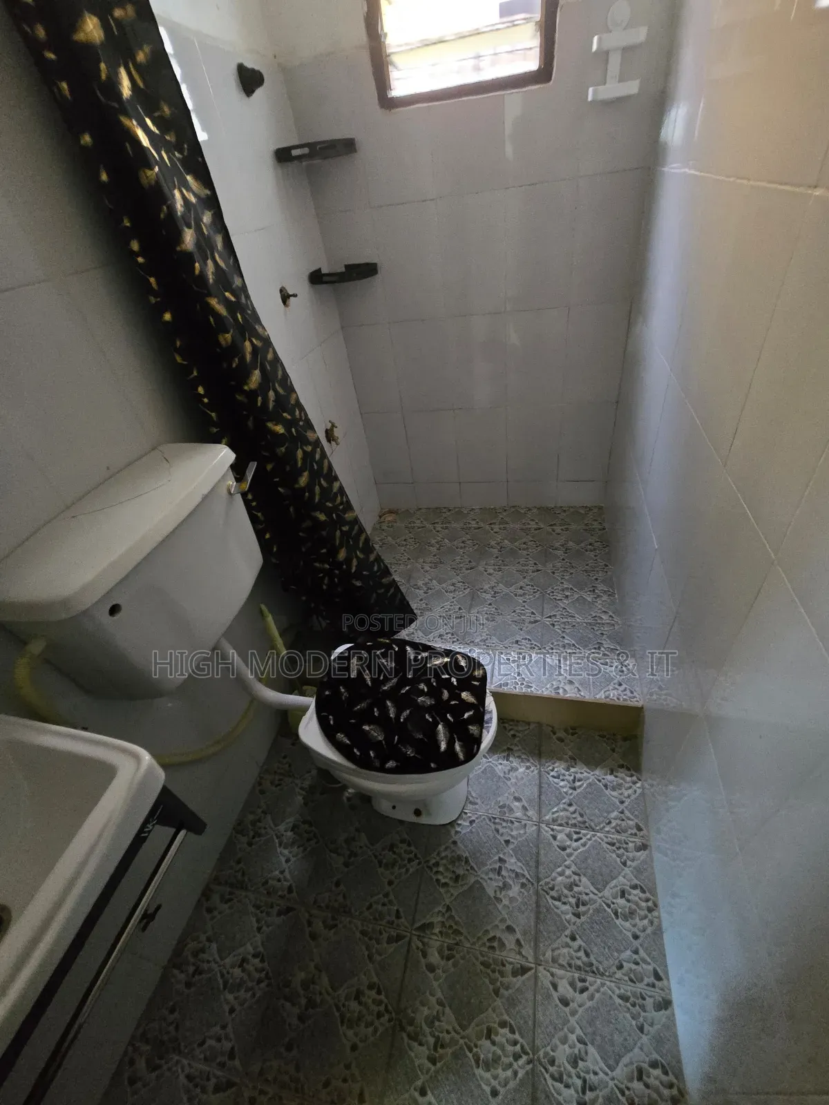 1bdrm Apartment in Police Station, Teshie for rent