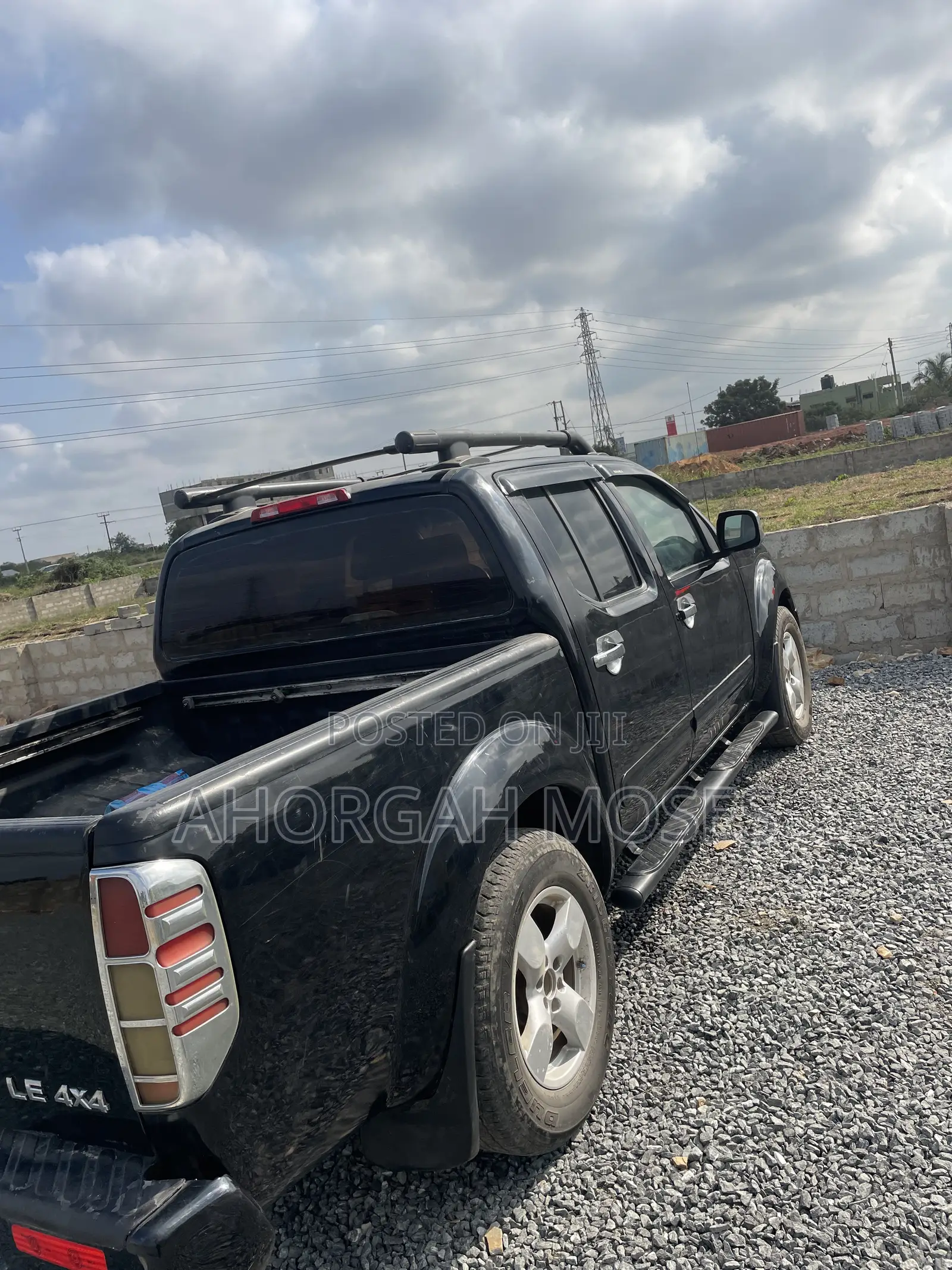 Nissan Frontier Crew Cab SE 4x4 2011 Black