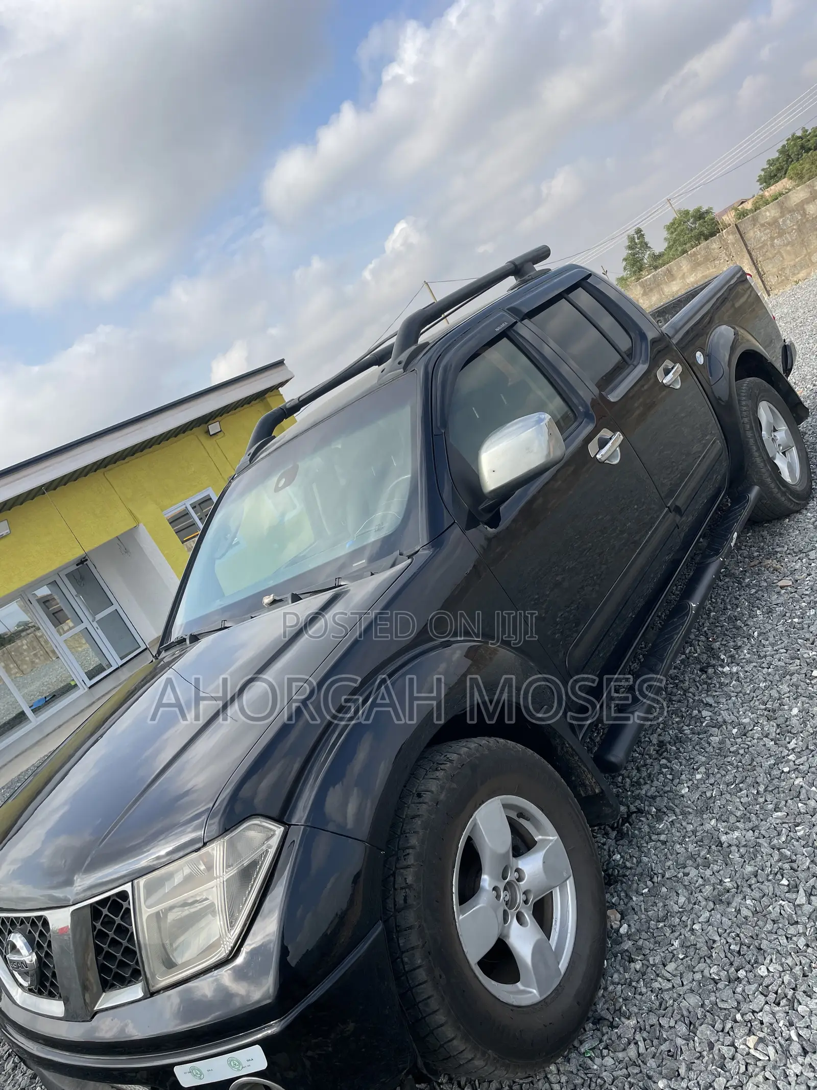 Nissan Frontier Crew Cab SE 4x4 2011 Black