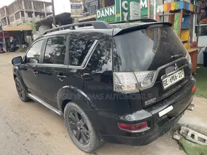 Mitsubishi Outlander 2018 Black