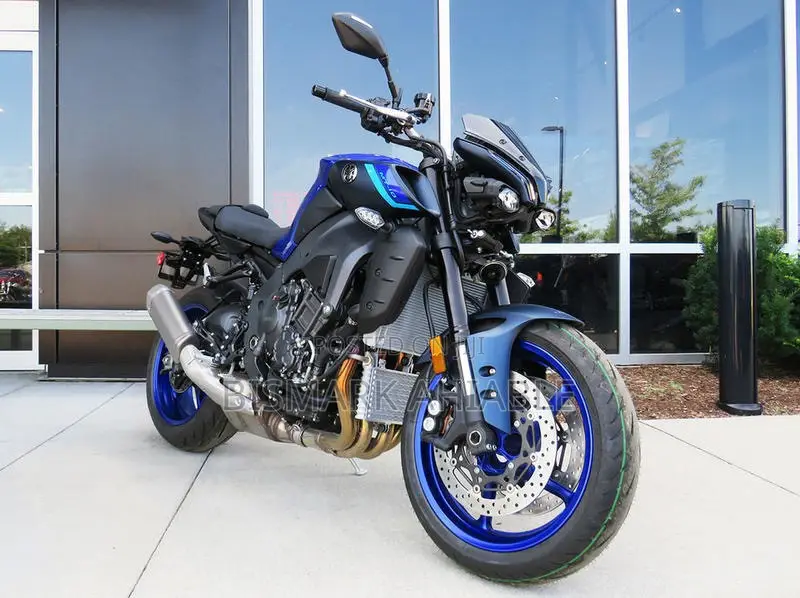 Yamaha 2025 Blue