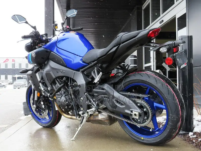 Yamaha 2025 Blue