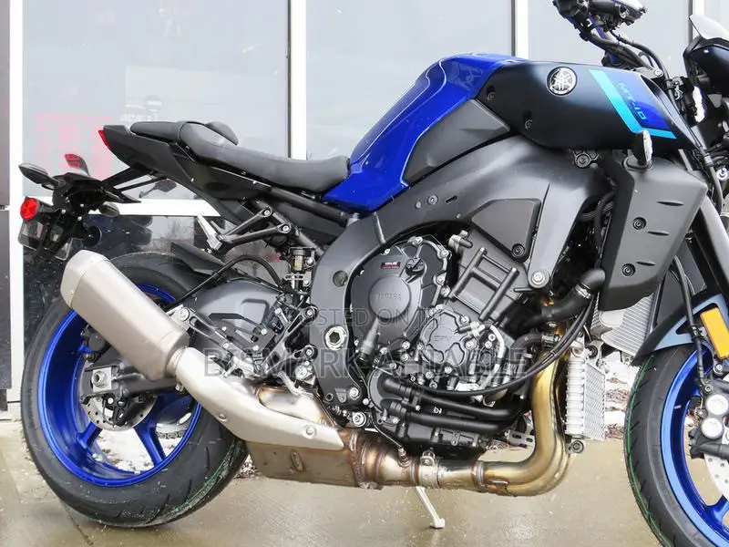 Yamaha 2025 Blue