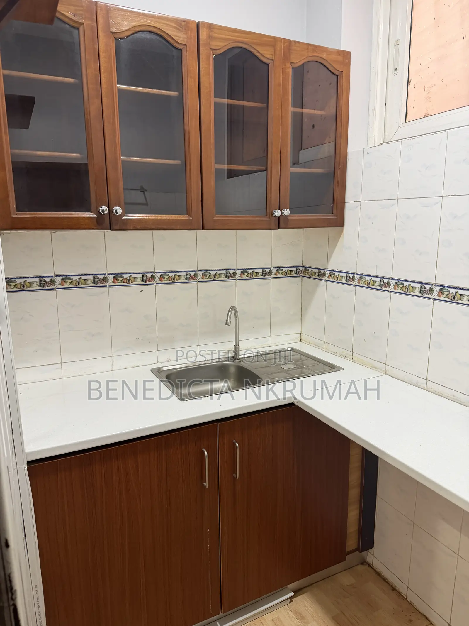 5-Office Ground Floor Space to Let
