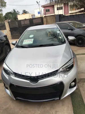 Toyota Corolla S 4dr Sedan (1.8L 4cyl CVT) 2016 Silver