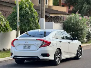 Honda Civic Touring Sedan 2019 White