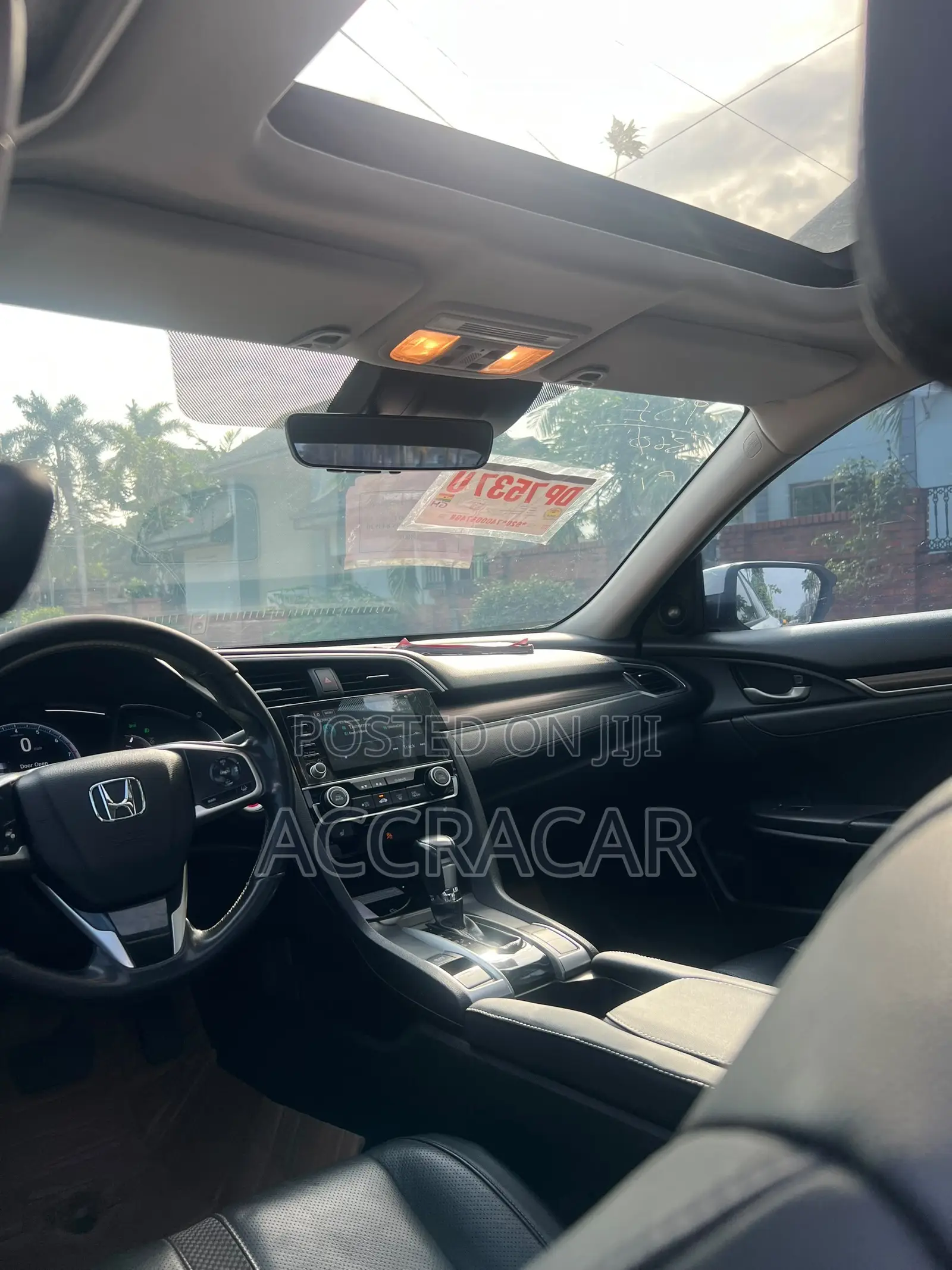 Honda Civic Touring Sedan 2019 White