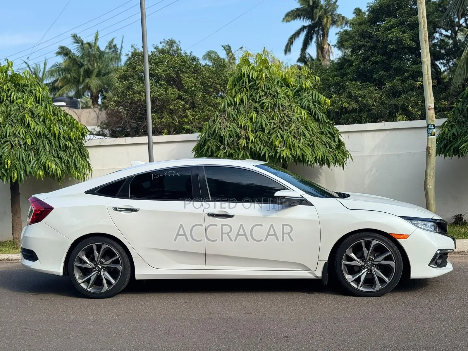 Honda Civic Touring Sedan 2019 White