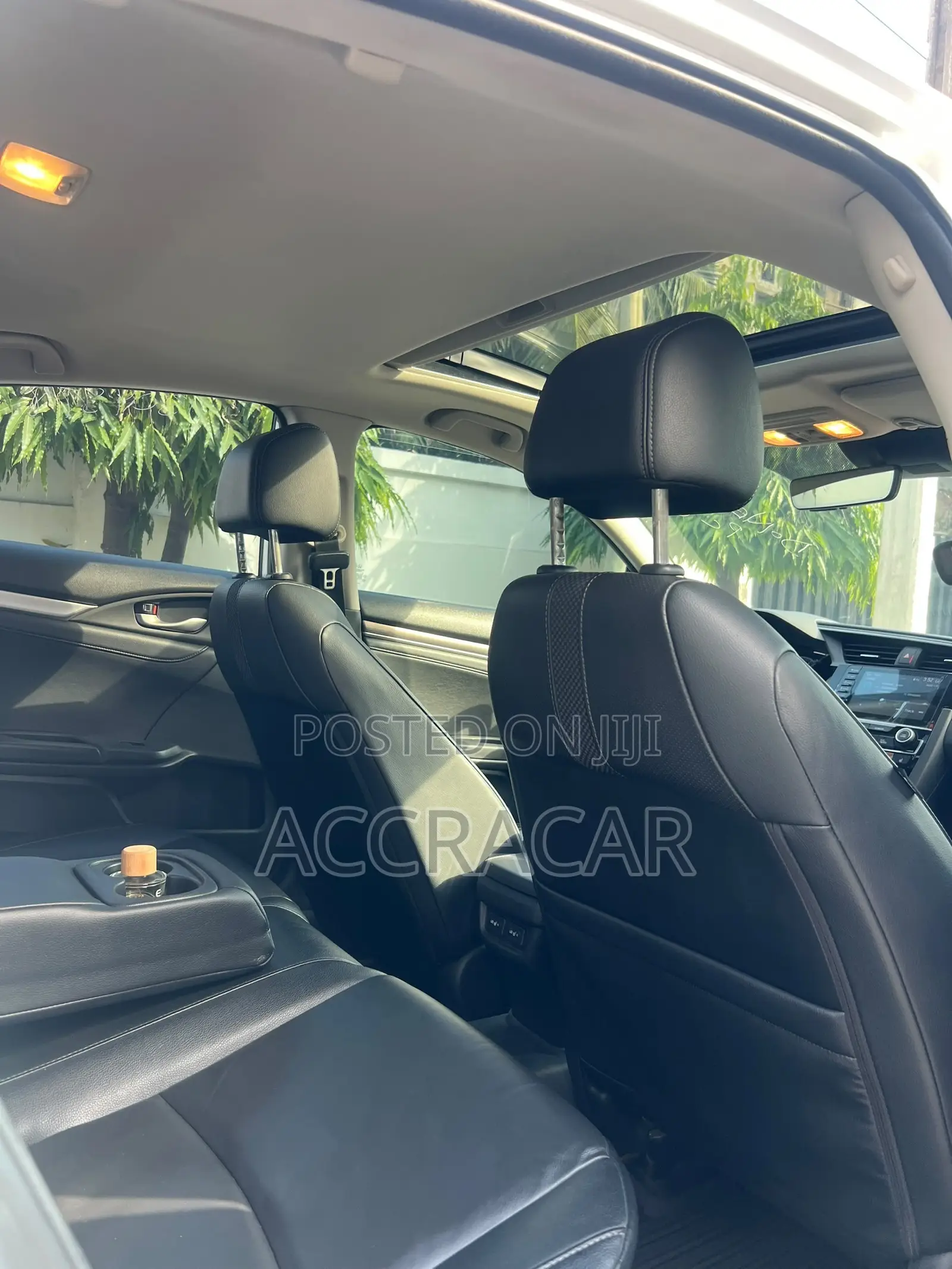 Honda Civic Touring Sedan 2019 White