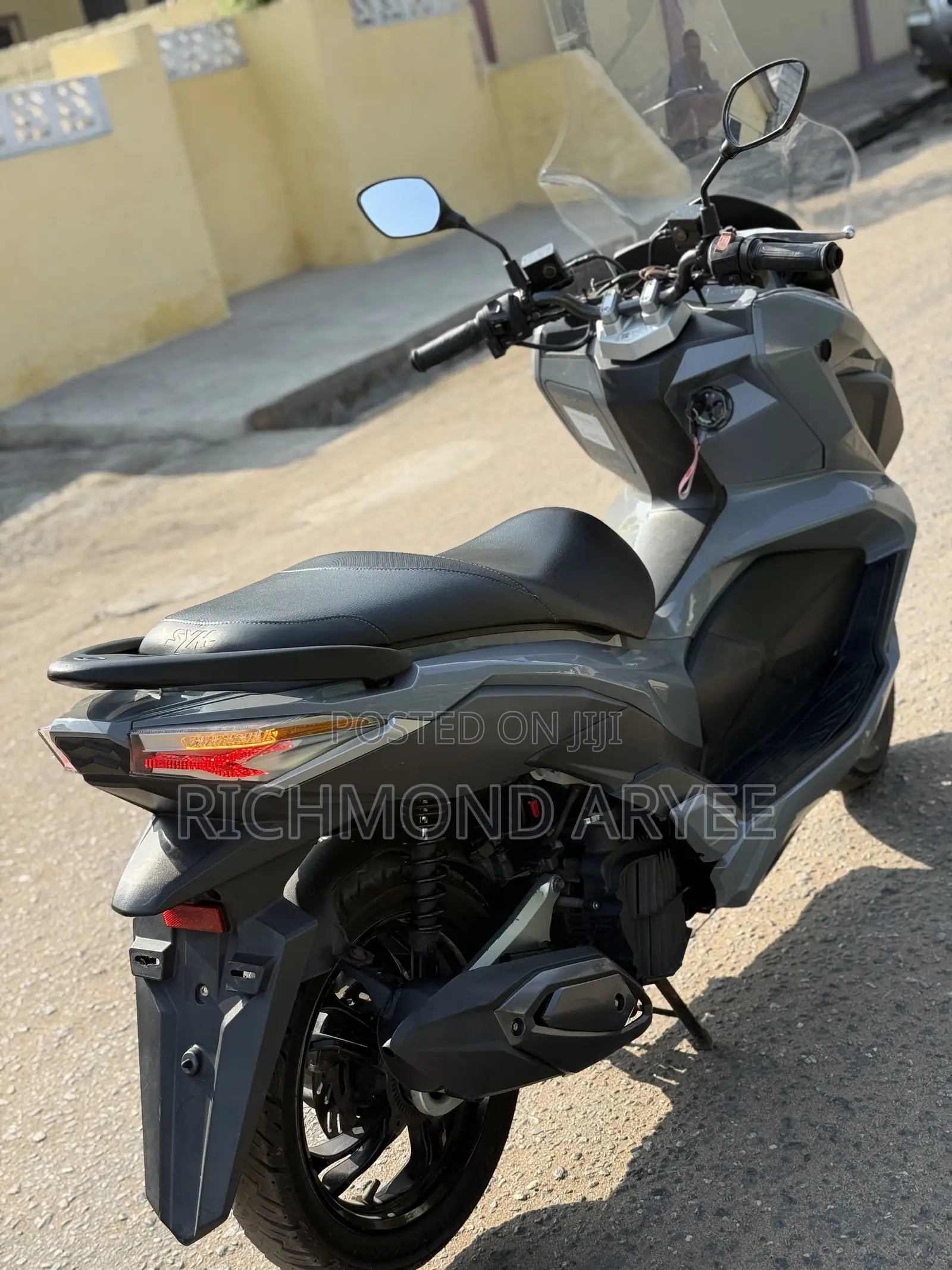 SYM Symnh 2023 Silver