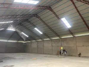 1,000 SQM Warehouse at Tema Roundabout for Rent