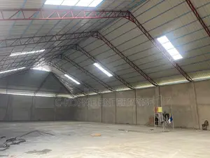 1,000 SQM Warehouse at Tema Roundabout for Rent