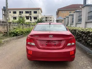 Hyundai Accent SE Sedan 2016 Red