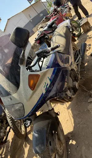 Yamaha 2021 White