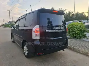 Toyota Voxy 2013 Black