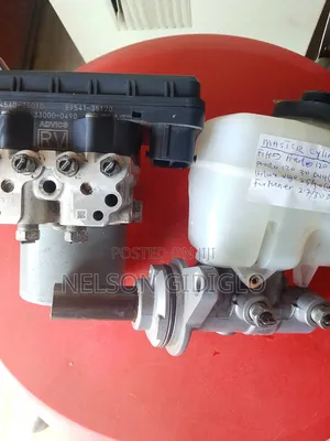 16-19 Toyota 4Runner(4×2) Abs Module With Master Cylinder