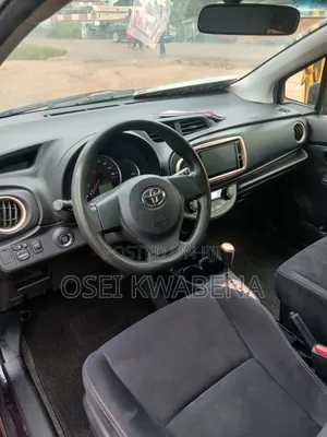 Toyota Vitz 2014 Burgundy