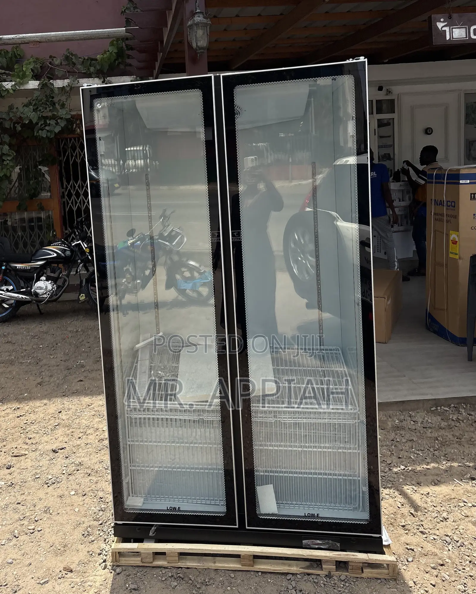 Premium Classic Pearl PVC-801-27AA 2 Door Display Fridge(Black) 