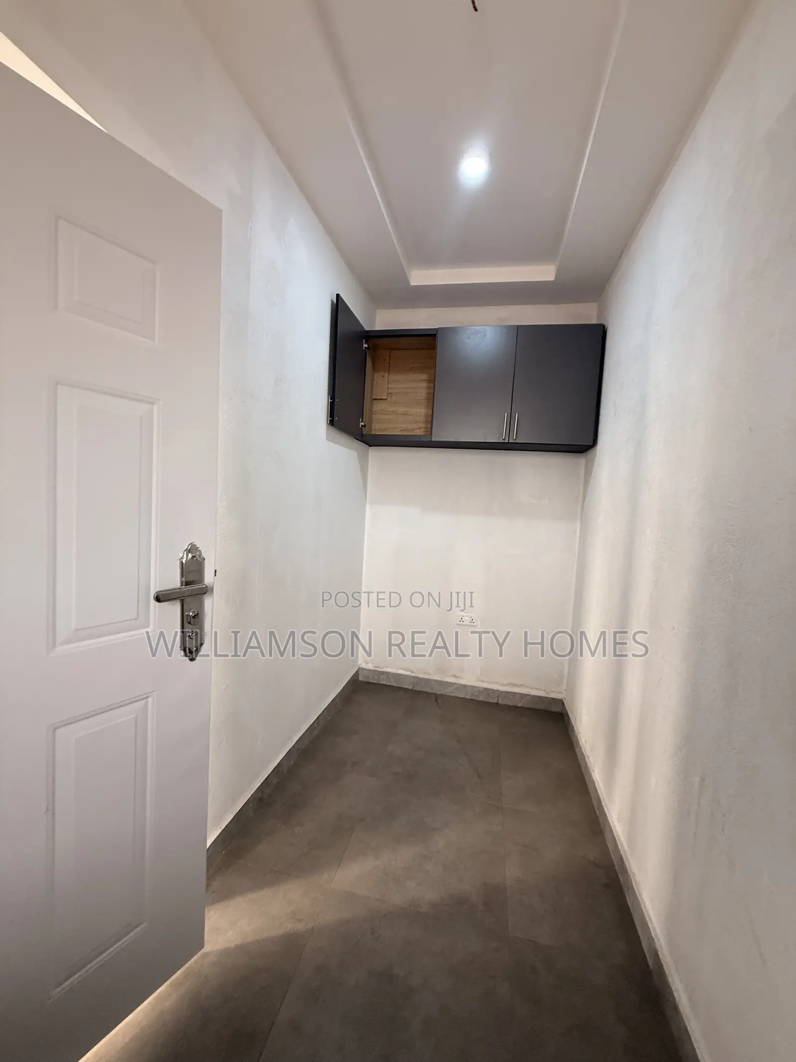 2bdrm Apartment in Community 18 Area, Spintex for rent