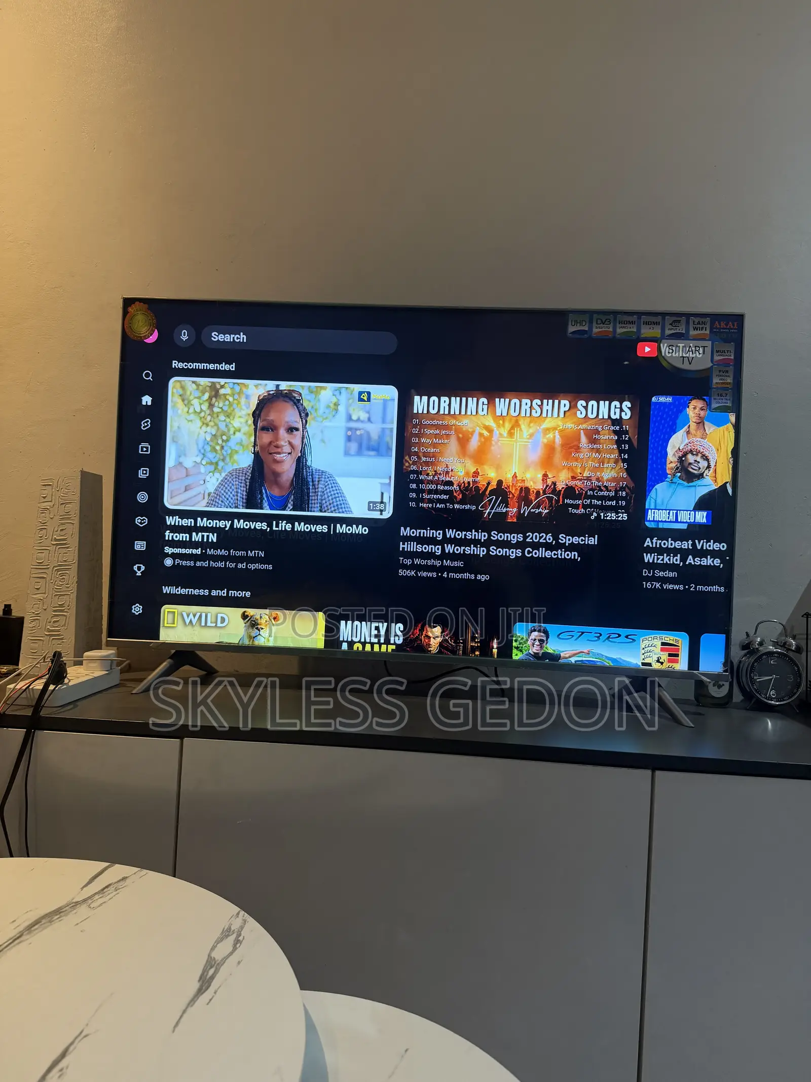 Akai 50 Inches Smart
