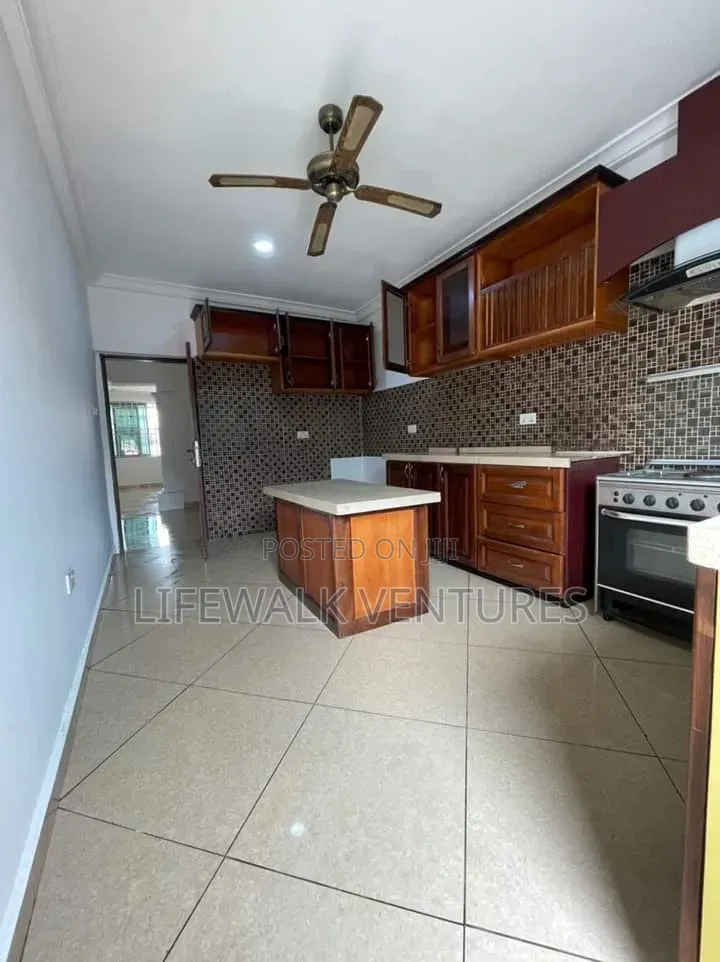 3bdrm Apartment in Upsa for rent