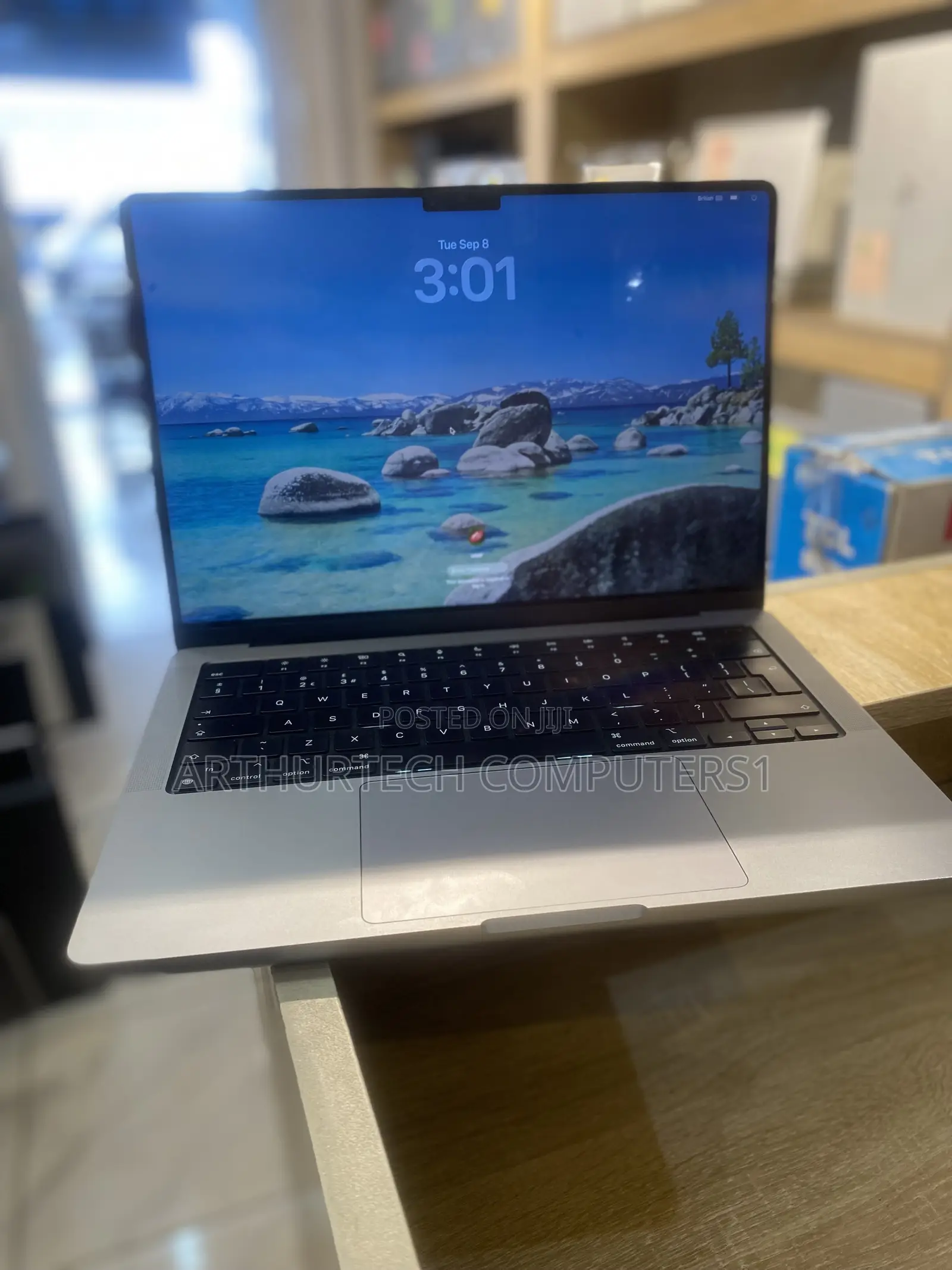 Laptop Apple MacBook Pro 2021 M1 16GB Apple M1 Pro SSD 1T