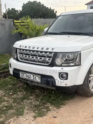 Land Rover Discovery 2015 White