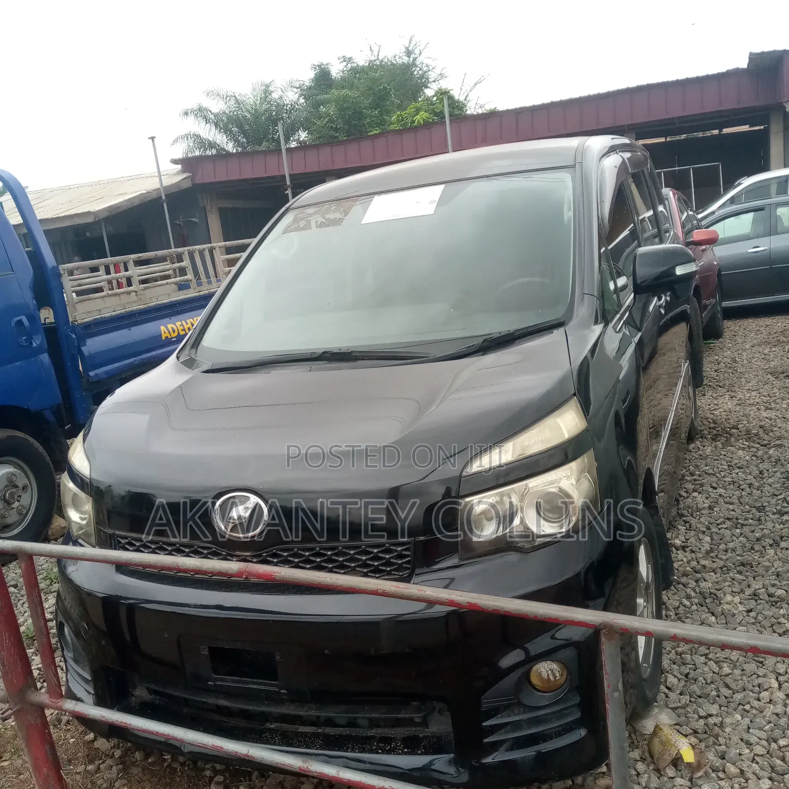 Toyota Voxy 2010 Black