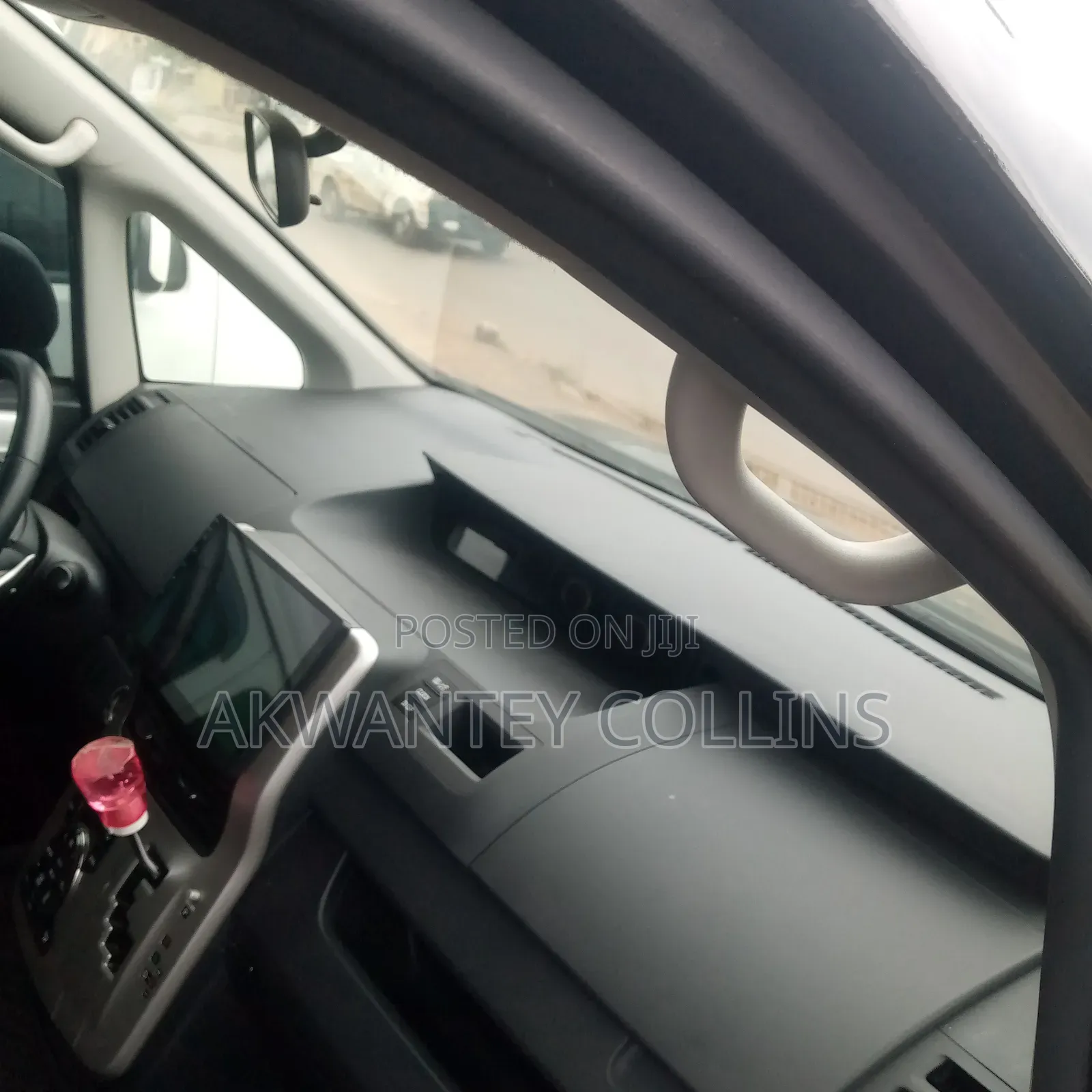 Toyota Voxy 2010 Black