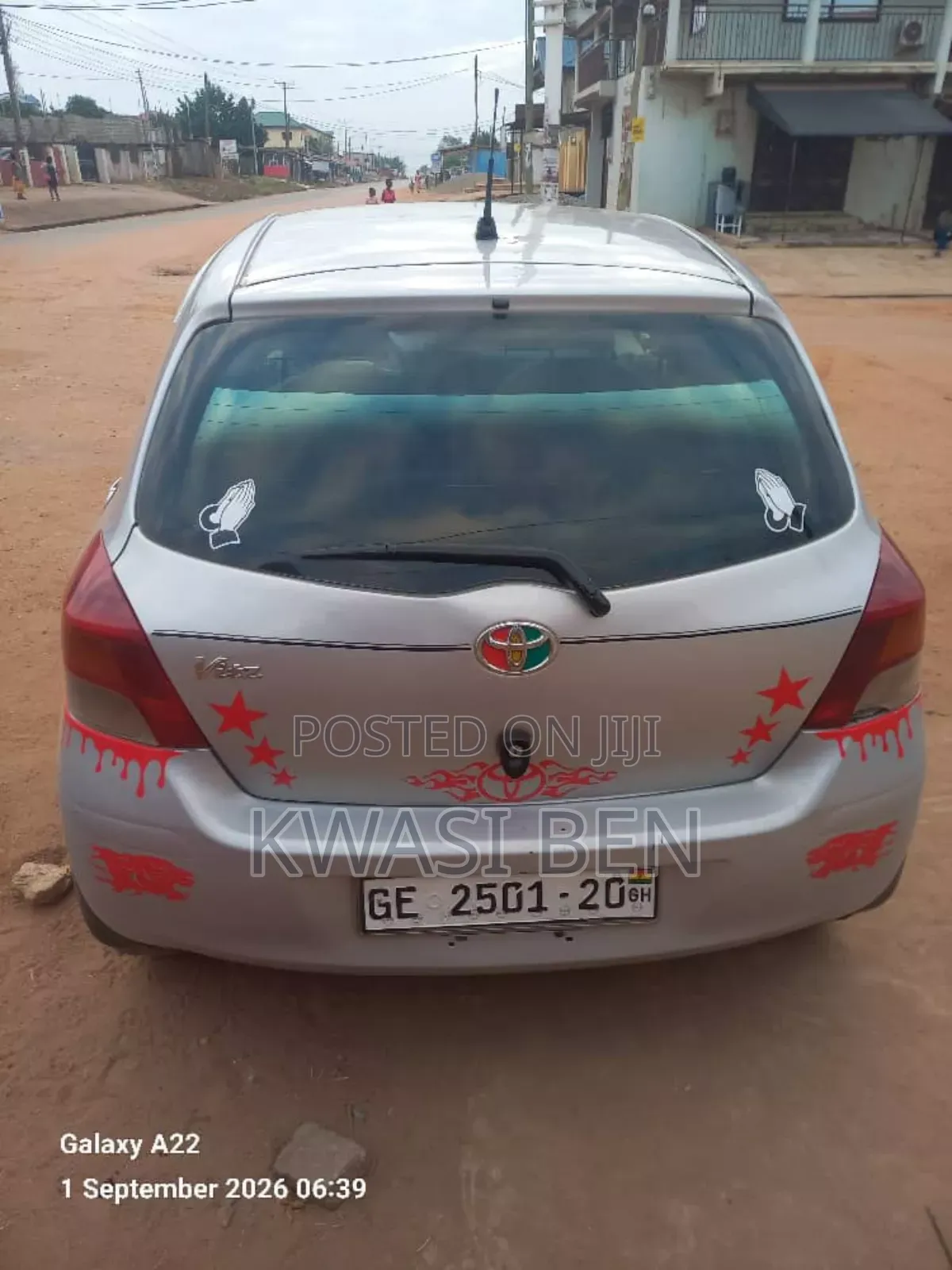 Toyota Vitz 2010 Gray