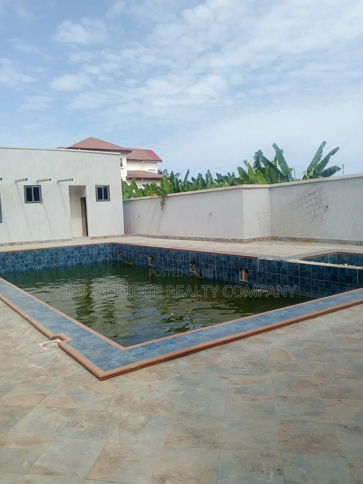 2bdrm Apartment in Burma Hills Close To, Accra Metropolitan for rent