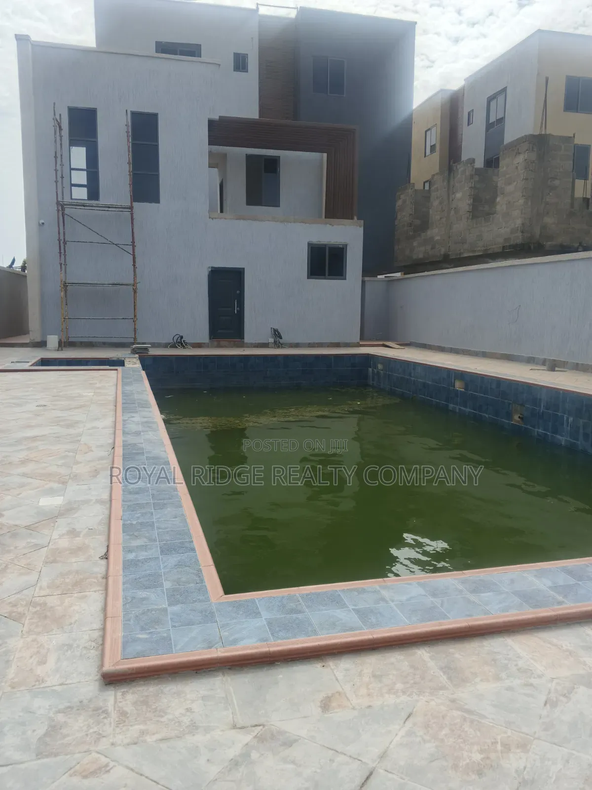 2bdrm Apartment in Burma Hills Close To, Accra Metropolitan for rent