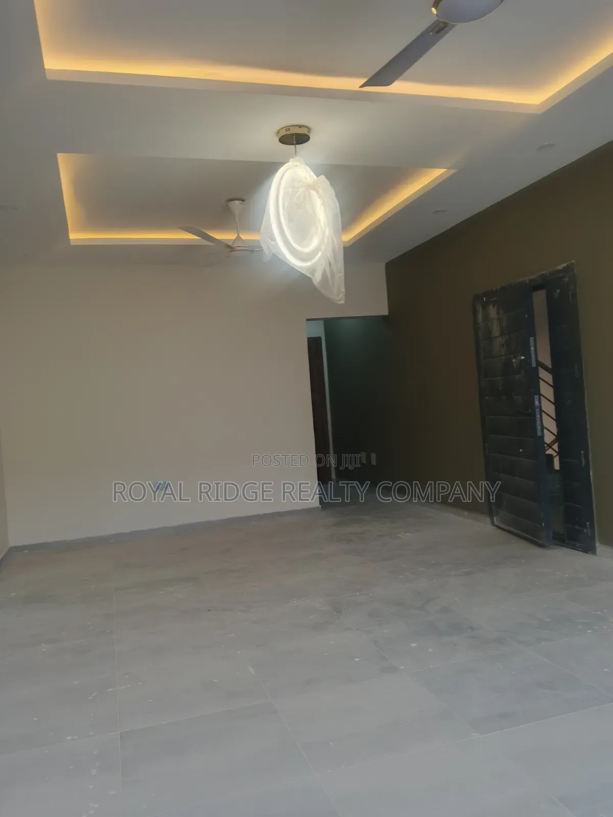2bdrm Apartment in Burma Hills Close To, Accra Metropolitan for rent