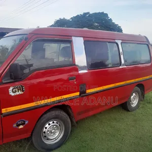 Hyundai H-100 2000 Red