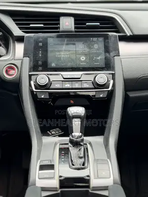 Honda Civic EX-T Sedan 2018 White
