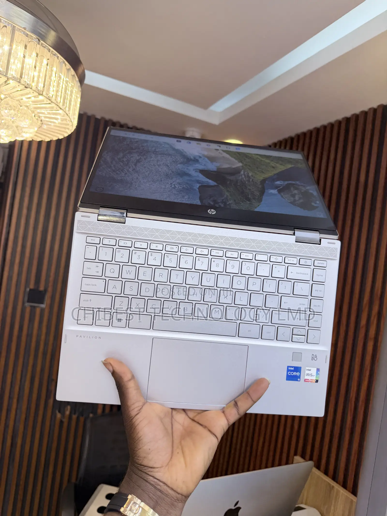 Laptop HP Pavilion 14 x360 2-in-1 8GB Intel Core i5 SSD 512GB