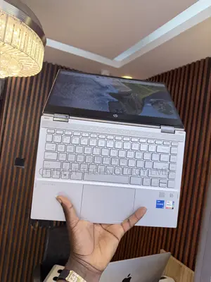 Laptop HP Pavilion 14 x360 2-in-1 8GB Intel Core i5 SSD 512GB