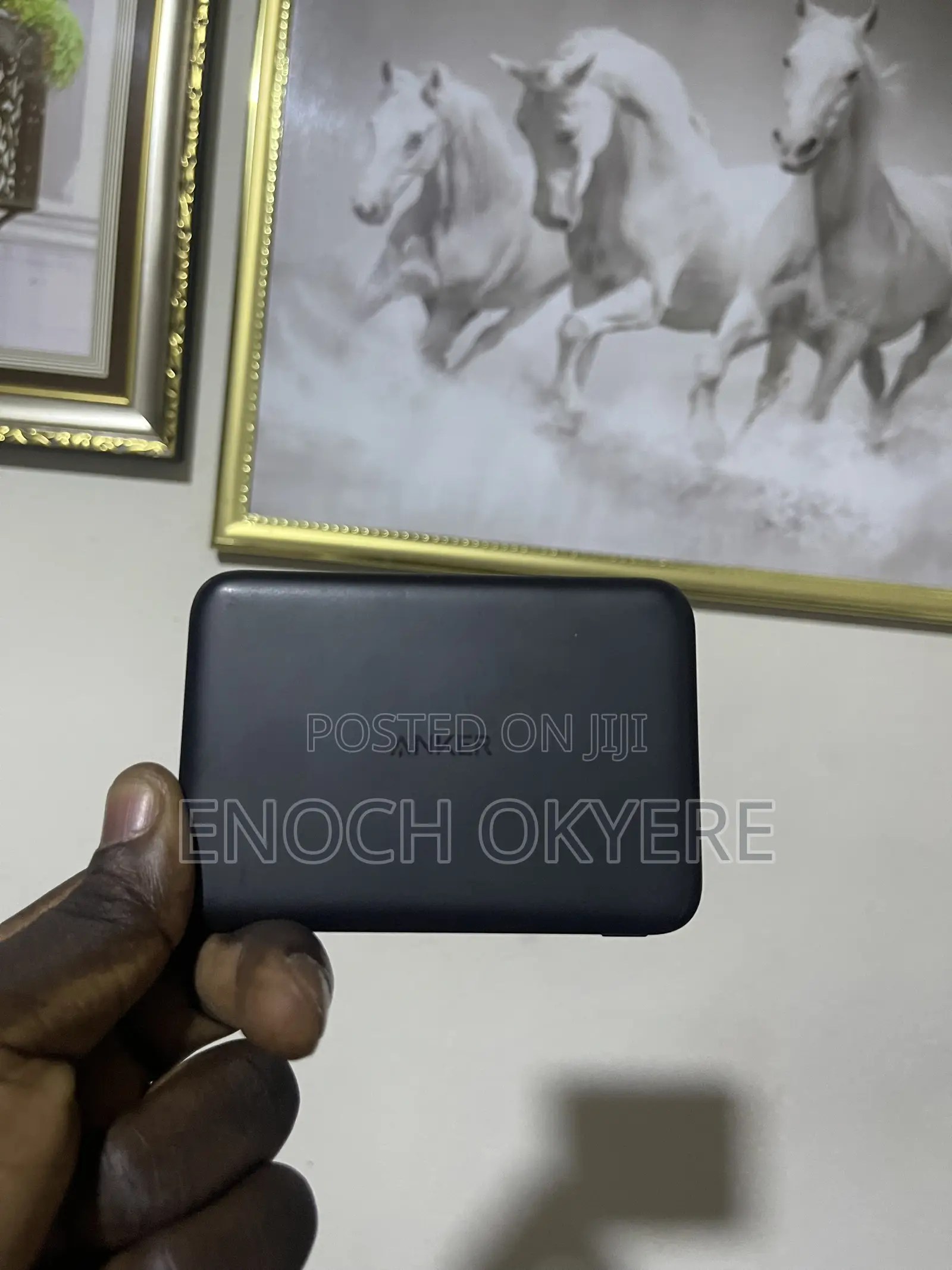 Anker Nano Power Bank (Slim, MagGo)