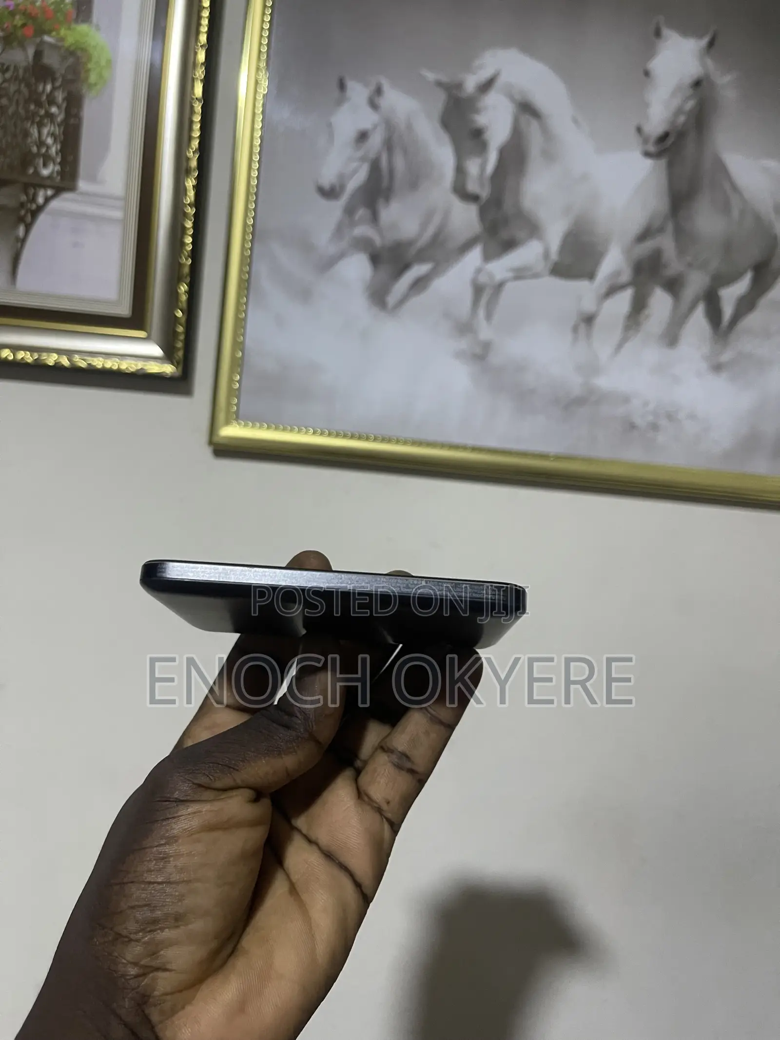 Anker Nano Power Bank (Slim, MagGo)
