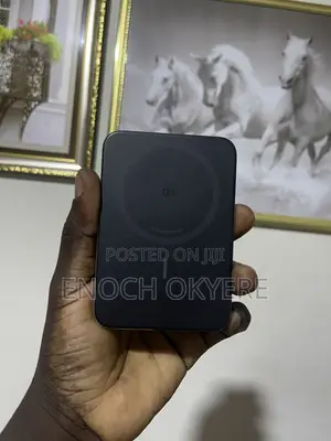 Anker Nano Power Bank (Slim, MagGo)
