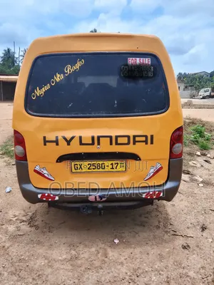 Hyundai H-100 2002 Orange