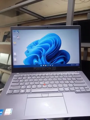 Laptop Lenovo ThinkPad T14s G4 16GB Intel Core i5 SSD 512GB