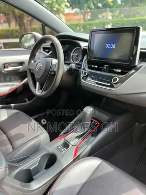 Toyota Corolla XSE 2021 White