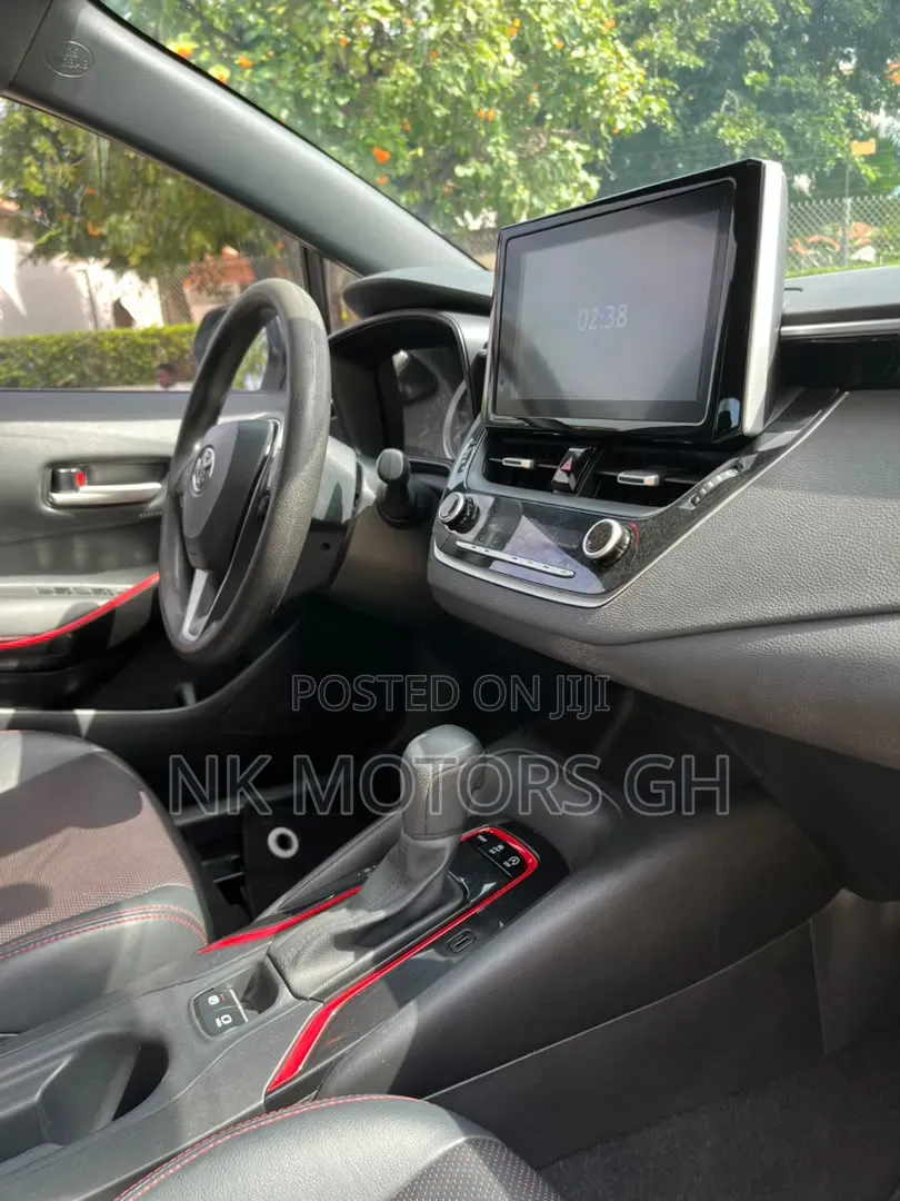 Toyota Corolla XSE 2021 White