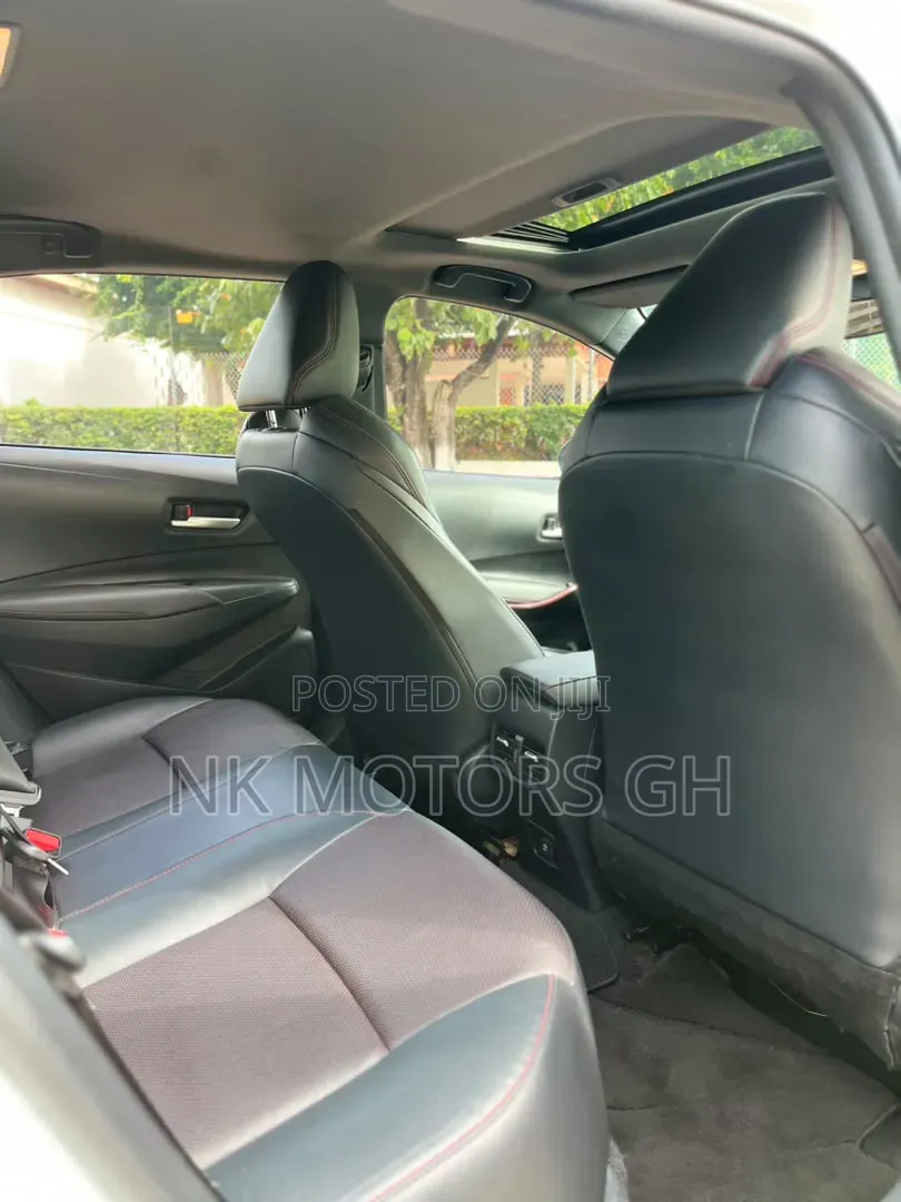 Toyota Corolla XSE 2021 White