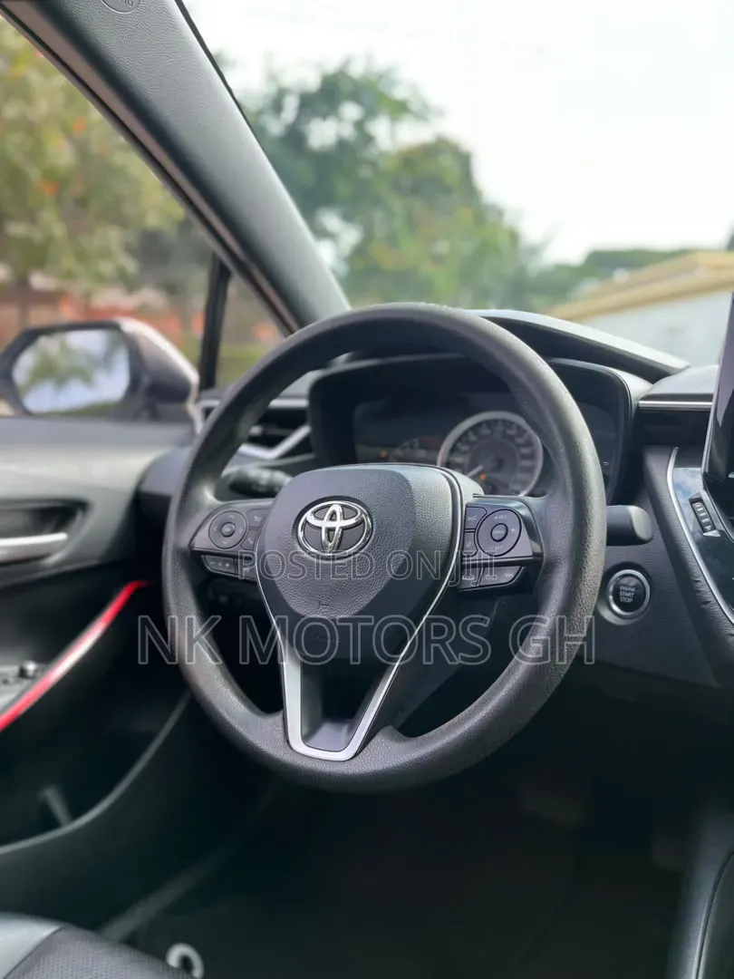 Toyota Corolla XSE 2021 White