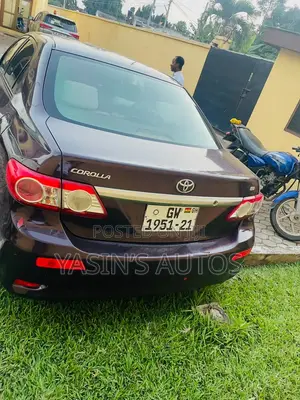 Toyota Corolla 2013 Black