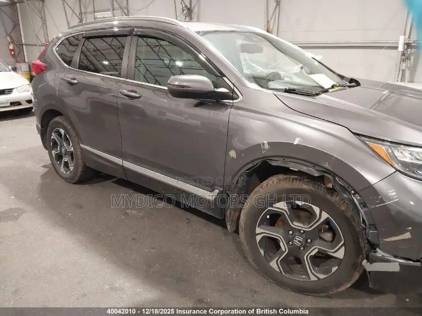 Honda CR-V Touring AWD 2018 Gray