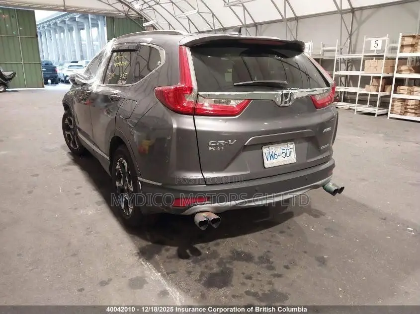 Honda CR-V Touring AWD 2018 Gray