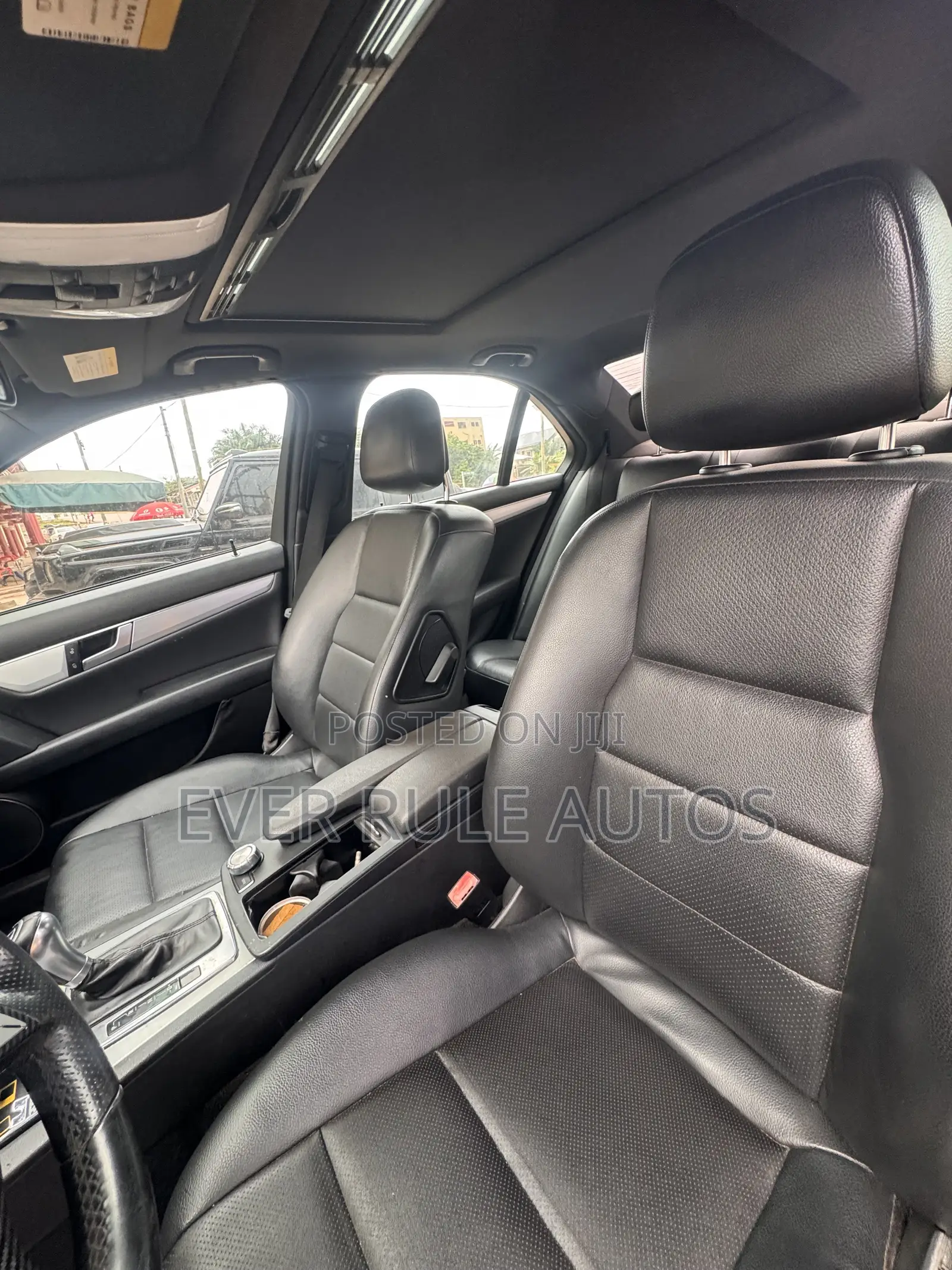 Mercedes-Benz C250 2012 Black